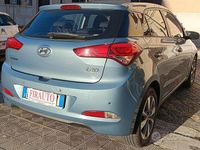 Usata Hyundai i20 Comfort 75 CV (55 kW) 2015 Grigio Berlina