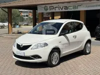 Usata Lancia Ypsilon Platinum 85 CV (62 kW) 2016 Bianco Utilitaria