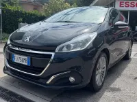 Usata Peugeot 208 Allure 75 CV (55 kW) 2017 Bluazzurro Utilitaria