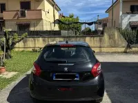 Usata Peugeot 208 Active 68 CV (50 kW) 2013 Nero Utilitaria