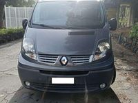 Usata Renault Trafic Black Edition 145 CV (106 kW) 2011 Grigio Monovolume