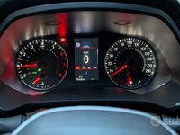 Usata Renault Captur Equilibre 100 CV (73 kW) 2023 Blu SUV