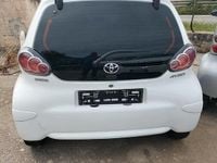 Begagnad Toyota Aygo 68 HK (50 kW) 2013 Vit Halvkombi