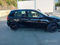 Usata VW Golf VI 102 CV (75 kW) 2012 Nero Berlina