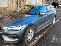 Usata Volvo V60 CC 190 CV (139 kW) 2019 Blu Station wagon