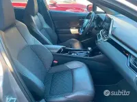 Usata Toyota C-HR 120 CV (88 kW) 2017 Grigio SUV