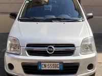 Usata Opel Agila 60 CV (44 kW) 2004 Grigio Monovolume