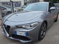 Usata Alfa Romeo Giulia Executive 160 CV (117 kW) 2019 Argento Berlina