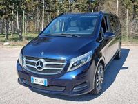 Usata Mercedes V250 Premium 190 CV (139 kW) 2018 Blu/azzurro Monovolume