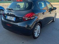 Usata Peugeot 208 Allure 81 CV (59 kW) 2017 Nero Utilitaria