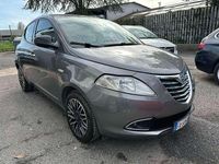 Usata Lancia Ypsilon Platinum 95 CV (69 kW) 2015 Grigio Utilitaria