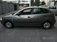 Usata Seat Ibiza 64 CV (47 kW) 2003 Grigio Utilitaria