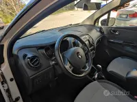 Usata Renault Captur 90 CV (66 kW) 2016 Beige SUV