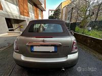 Usata Mini Cooper Cabriolet 120 CV (88 kW) 2010 Verde Cabrio