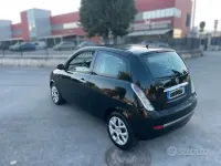 Usata Lancia Ypsilon 60 CV (44 kW) 2009 Nero Utilitaria