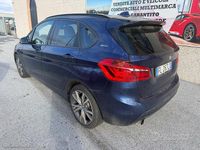 Usata BMW 225 Active Tourer iPerformance 136 CV (100 kW) 2017 Blu Monovolume