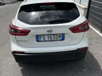 Usata Nissan Qashqai N-Connecta 110 CV (80 kW) 2018 Bianco SUV