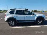 Usata Dacia Duster 105 CV (77 kW) 2017 Bianco SUV