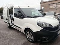 Usata Fiat Doblò Lounge 95 CV (69 kW) 2021 Bianco Monovolume