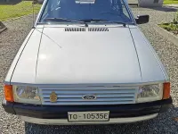 Usata Ford Escort 50 CV (36 kW) 1985 Grigio Berlina
