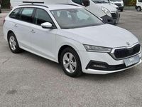 Usata Skoda Octavia Executive 150 CV (110 kW) 2022 Moonweiss metallic Station wagon