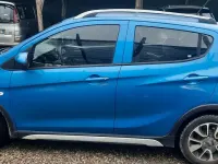 Usata Opel Karl Rocks 75 CV (55 kW) 2018 Blu Utilitaria