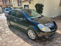 Usado Renault Clio II 85 CV (62 kW) 2008 Negro Berlina