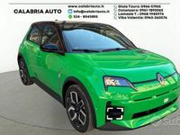 Nuova Renault 5 E-Tech Komfort 110 kW (150 CV) 2025 Verde Berlina