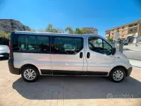 Usata Opel Vivaro 114 CV (83 kW) 2009 Grigio Monovolume