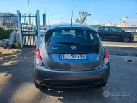 Usata Lancia Ypsilon Gold 69 CV (50 kW) 2012 Grigio Utilitaria