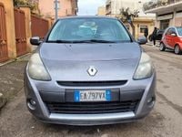 Usata Renault Clio II 75 CV (55 kW) 2010 Grigio Berlina