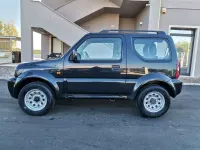 Usata Suzuki Jimny 85 CV (62 kW) 2011 Nero SUV