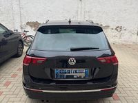 Usata VW Tiguan R-line 150 CV (110 kW) 2018 Nero SUV