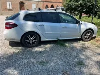 Usata Renault Laguna III 140 CV (102 kW) 2011 Bianco Station wagon