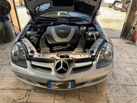 Usata Mercedes SLK280 231 CV (169 kW) 2007 Grigio Cabrio