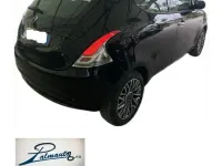 Usata Lancia Ypsilon Platinum 69 CV (50 kW) 2016 Nero Utilitaria