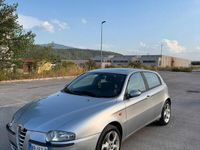 Usata Alfa Romeo 147 Distinctive 150 CV (110 kW) 2001 Utilitaria