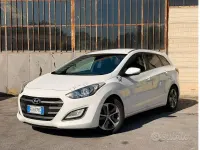 Usata Hyundai i30 GO! 110 CV (80 kW) 2016 Bianco Station wagon