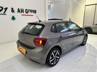 Usata VW Polo Highline 90 CV (66 kW) 2021 Grigio Berlina