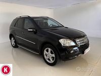 Usata Mercedes 280 190 CV (139 kW) 2007 Nero Station wagon