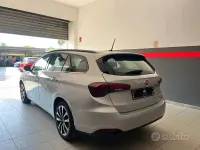 Usata Fiat Tipo Lounge 120 CV (88 kW) 2018 Grigio Station wagon