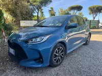 Usata Toyota Yaris Hybrid Active 92 CV (67 kW) 2021 Blu/azzurro Berlina