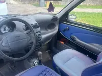 Käytetty Fiat 600 39 HP (28 kW) 2000 Musta Sedan
