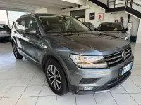 Usata VW Tiguan Allspace 150 CV (110 kW) 2021 Grigio SUV