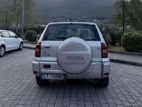 Usata Toyota RAV4 116 CV (85 kW) 2004 Argento SUV