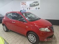 Usata Lancia Ypsilon 85 CV (62 kW) 2013 Rosso Utilitaria