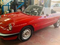 Usata Alfa Romeo Spider 128 CV (94 kW) 1989 Rosso Cabrio