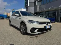Usata VW Polo R-line 95 CV (69 kW) 2024 Grigio Utilitaria