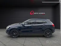 Usata Mercedes GLA200 136 CV (100 kW) 2016 Blu SUV