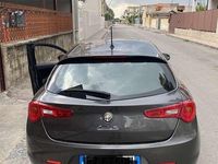 Usata Alfa Romeo Giulietta Exclusive 109 CV (80 kW) 2015 Grigio Utilitaria